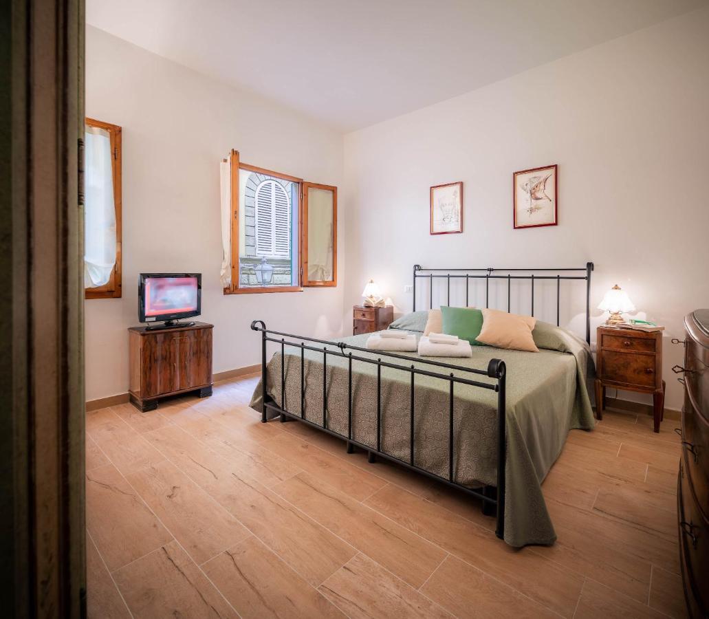 Novella Benedicta Apartments Firenze Esterno foto